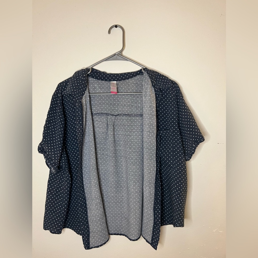 No boundaries button up crop top